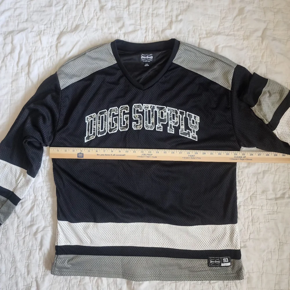 🔥Rare Misprint Dogg Supply by Snoop Dogg Jersey - Upside Down 93- Black/Gray 🔥 - Picture 5 of 16
